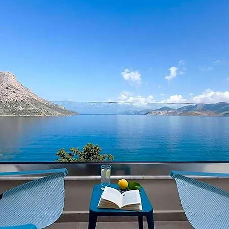 Carian 4*