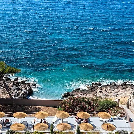 Carian Hotel 4*