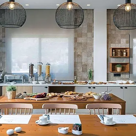 Carian Hotel Vathis