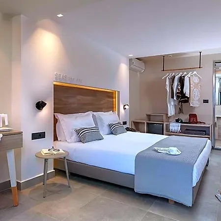 Carian Hotel 4*